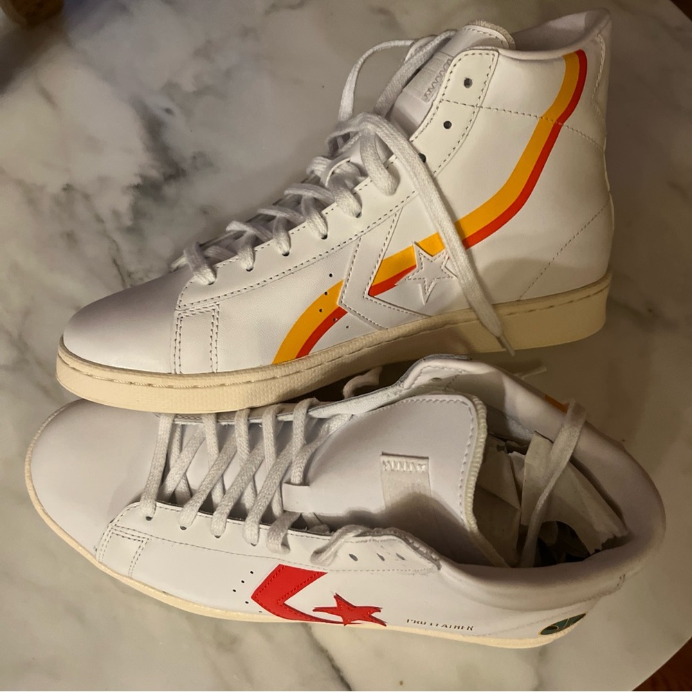 Converse Athletic Shoes Roswell Rayguns Pro Leather High Top Shoes New in Box